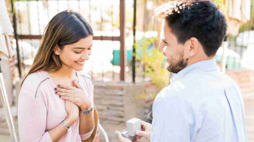 How to Ask a Girl to Be Your Girlfriend An Ultimate Guide