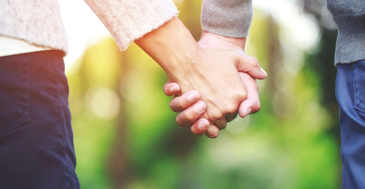 Couple Holding Hands - Meaning, Types, Benefits, and How to Hold Hands