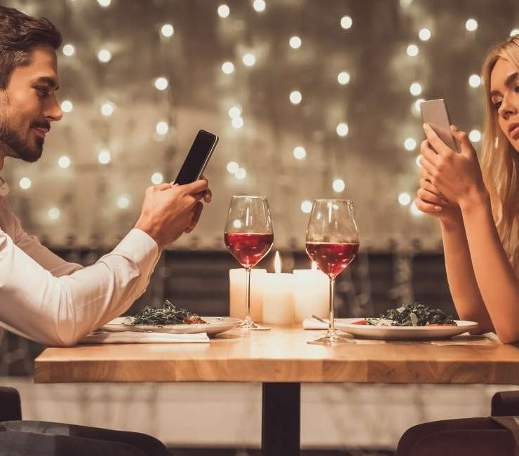 20 Rules of Dating You Must Follow and 20 You Mustn’t