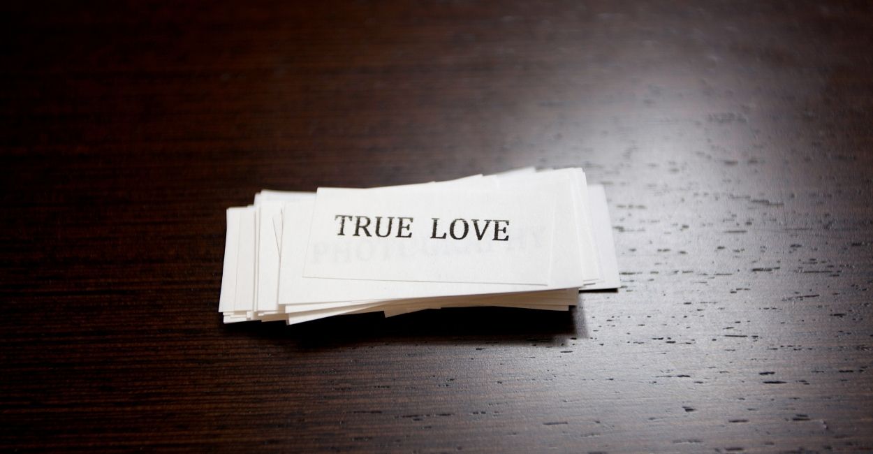Signs of True Love - More than 30 Ways to Know If Someone Loves You