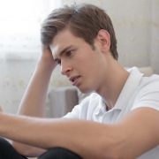 17 Miserable Signs Your Boyfriend Is Losing Interest Through Text