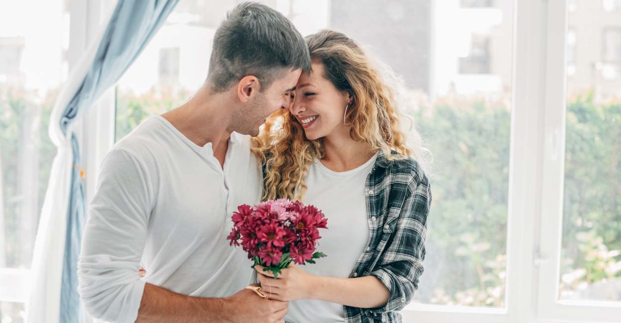 30 Surefire Signs Of True Love From A Man You Can’t Ignore 