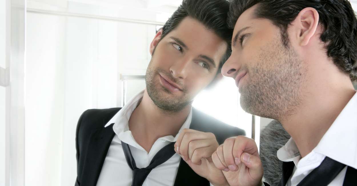 20 Concerning Signs You're Dating A Narcissist Man And You Must Get Away From Him