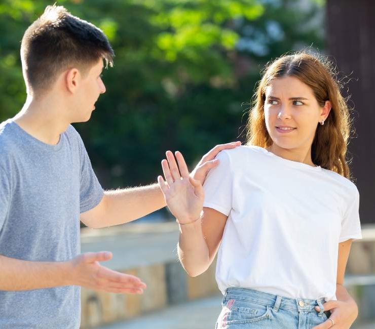 How To Stop A Guy From Flirting With You 15 Polite Ways To Turn Him Down