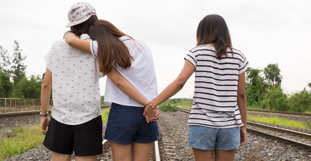 How To Spot the First Signs of Cheating - Ultimate Guide!